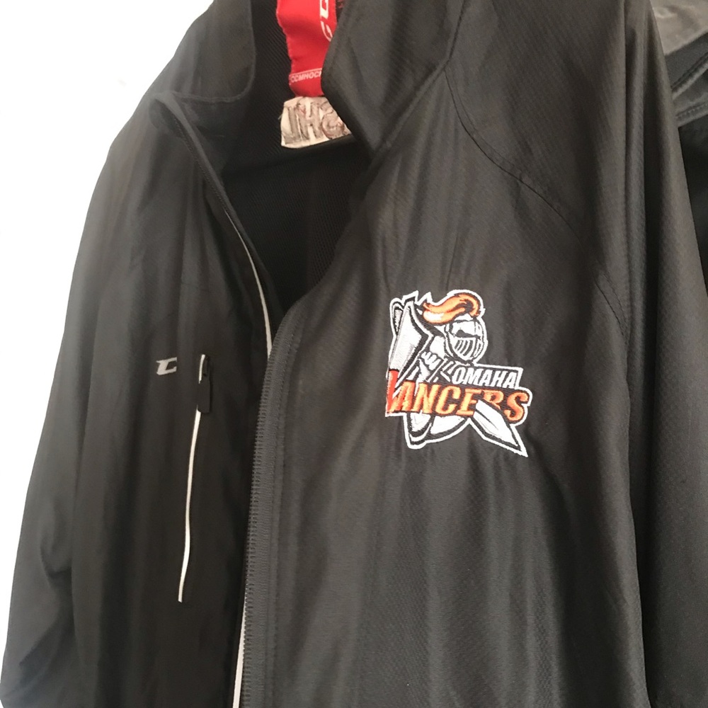 Omaha lancers hockey warmup